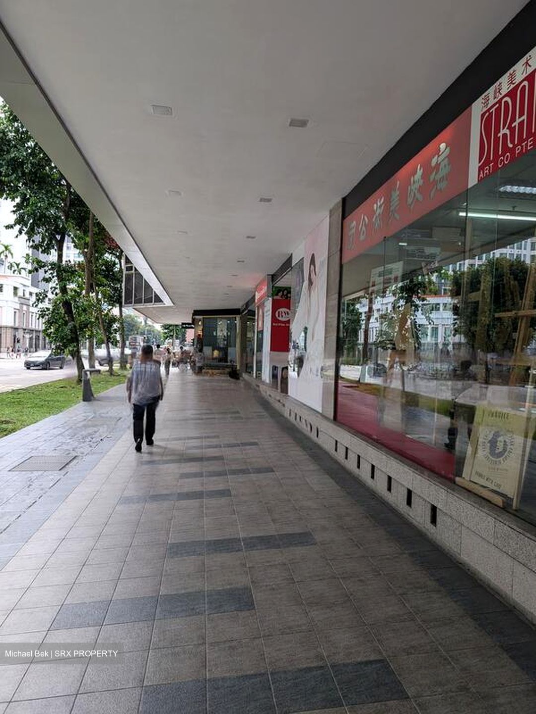North Bridge Centre (D7), Retail #528903551